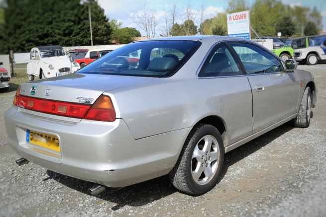 A vendre Honda Accord 3.0i V6 VTEC