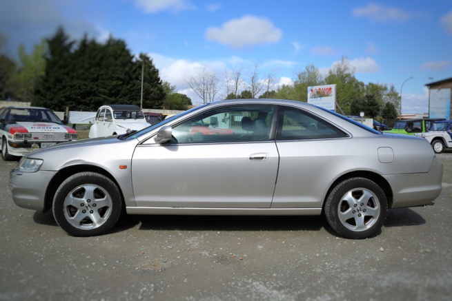 A vendre Honda Accord 3.0i V6 VTEC