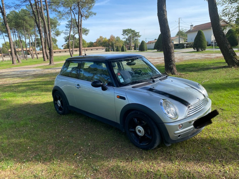 MINI 1,6 115 CH peinture neuve et révision complète CT OK à 3700 euros MINI 1,6 115 CH peinture neuve et révision complète CT OK à 3700 euros