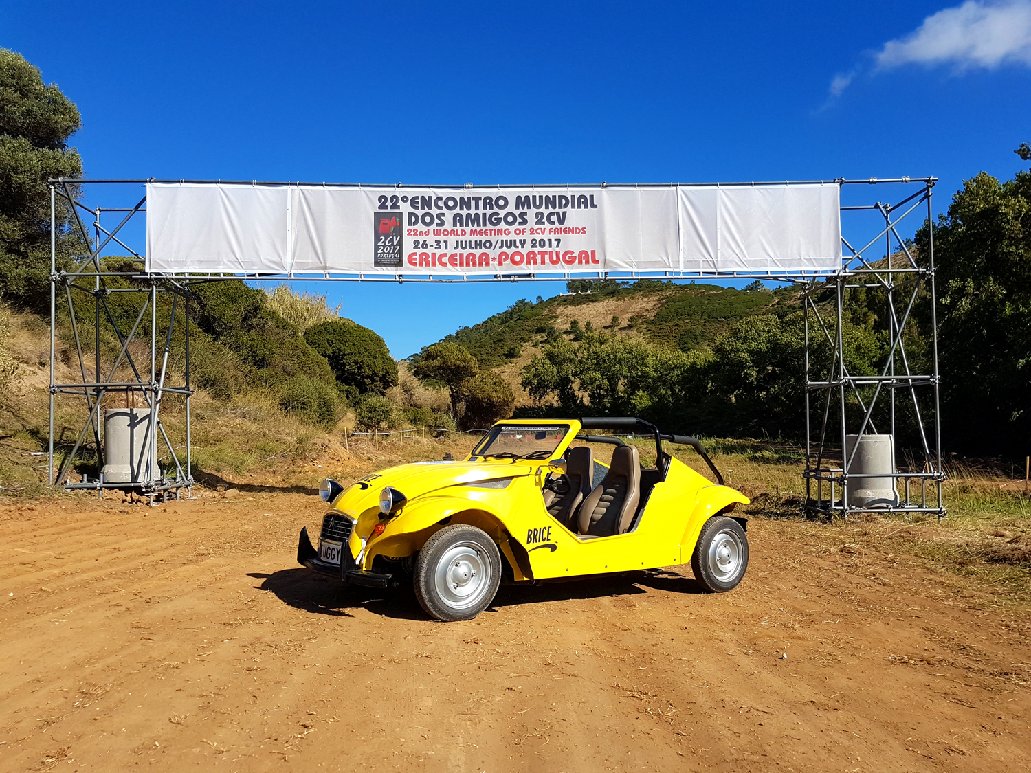 Deuggy, Pyla Classic Cars au Portugal pour la mondiale 2cv 2017