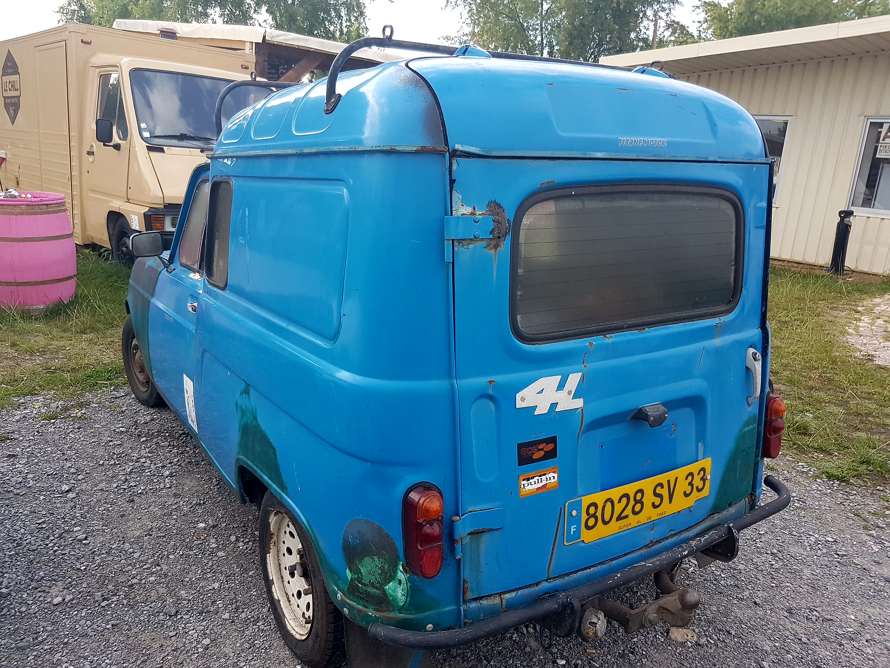 Vente de 4L fourgonnette en l'état
