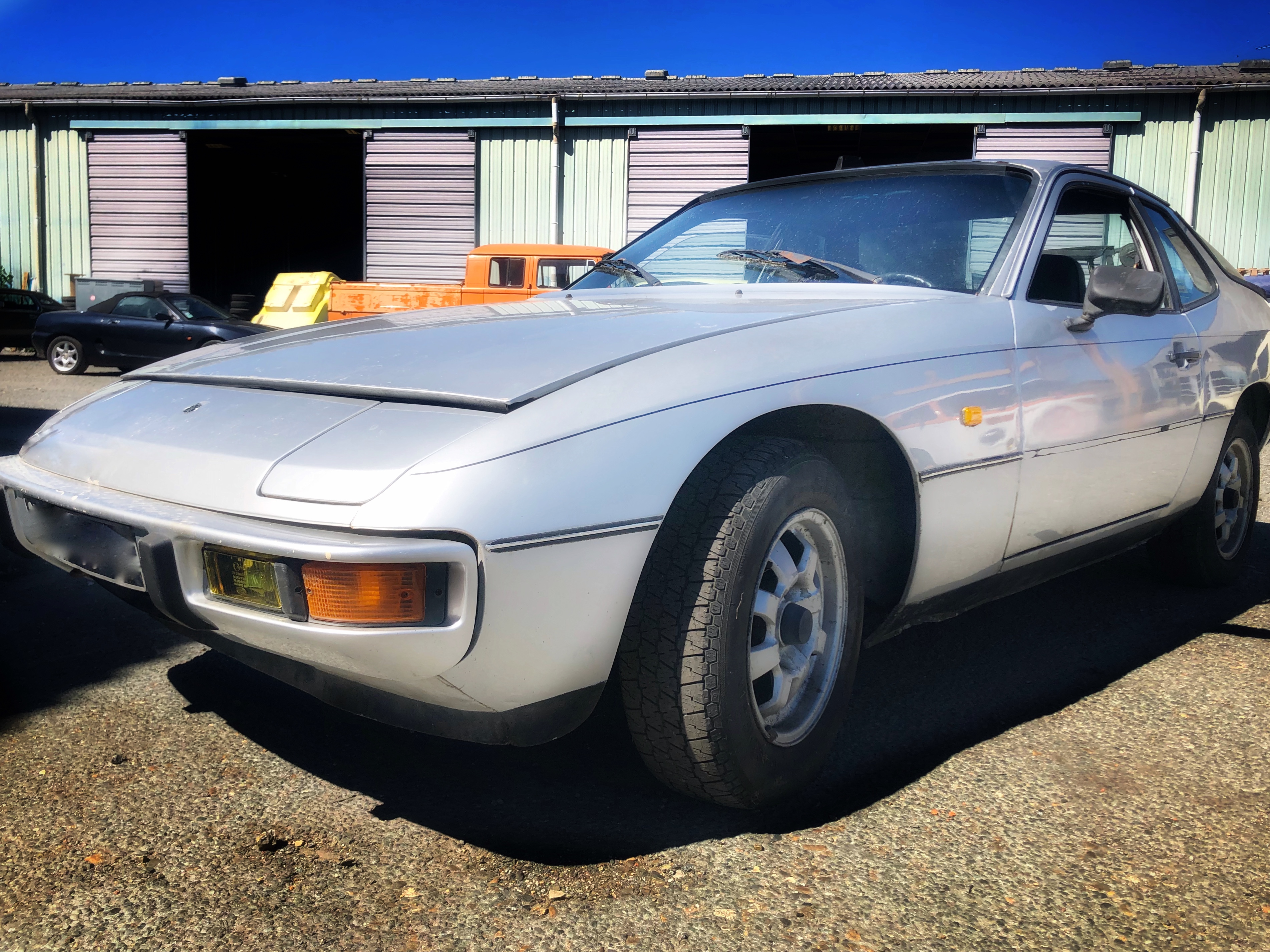 Porsche 924 à restaurer à petit prix - VENDU Porsche 924 à restaurer à petit prix - VENDU