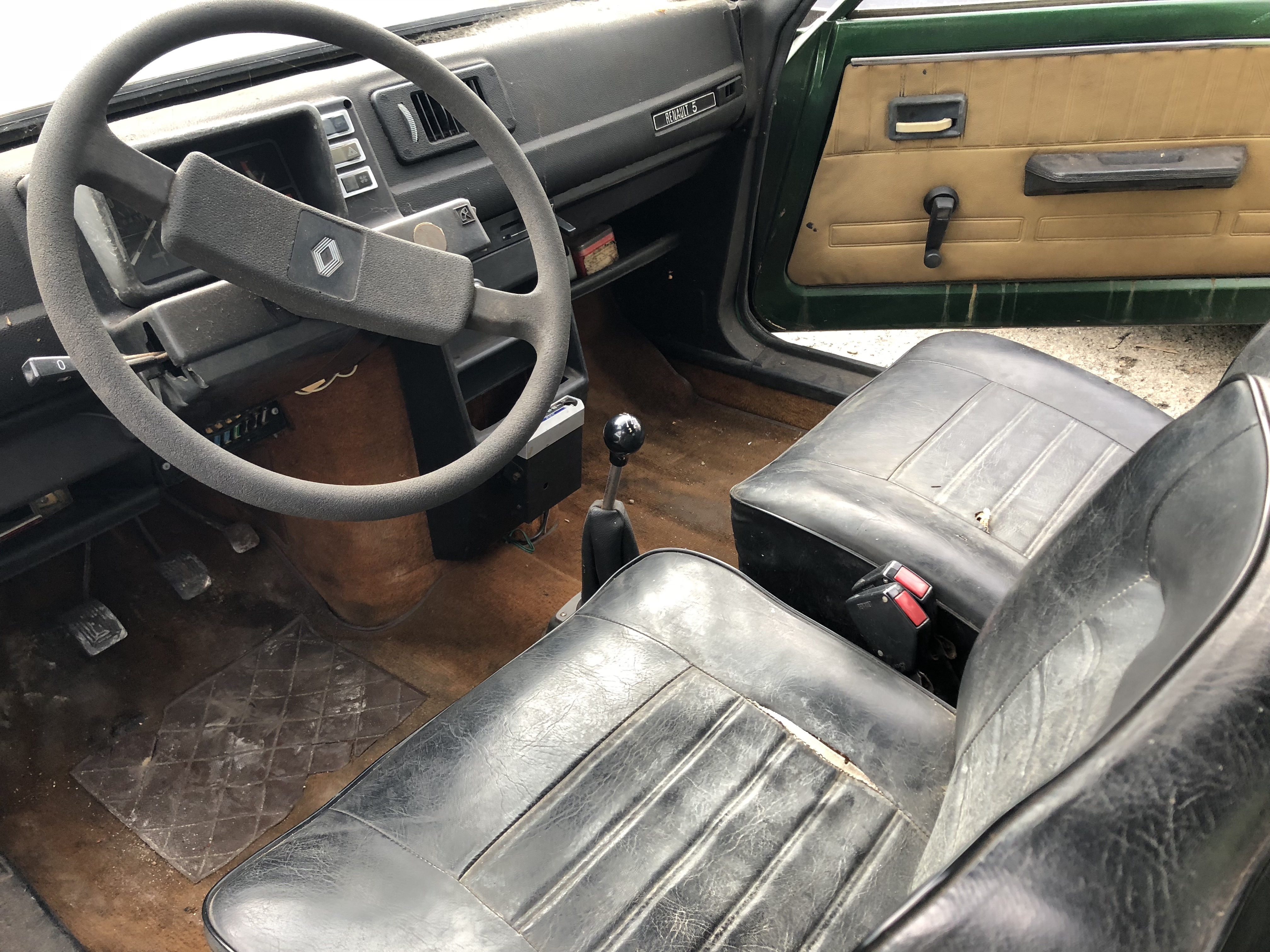 A vendre R5 GTL découvrable avec intérieur rare