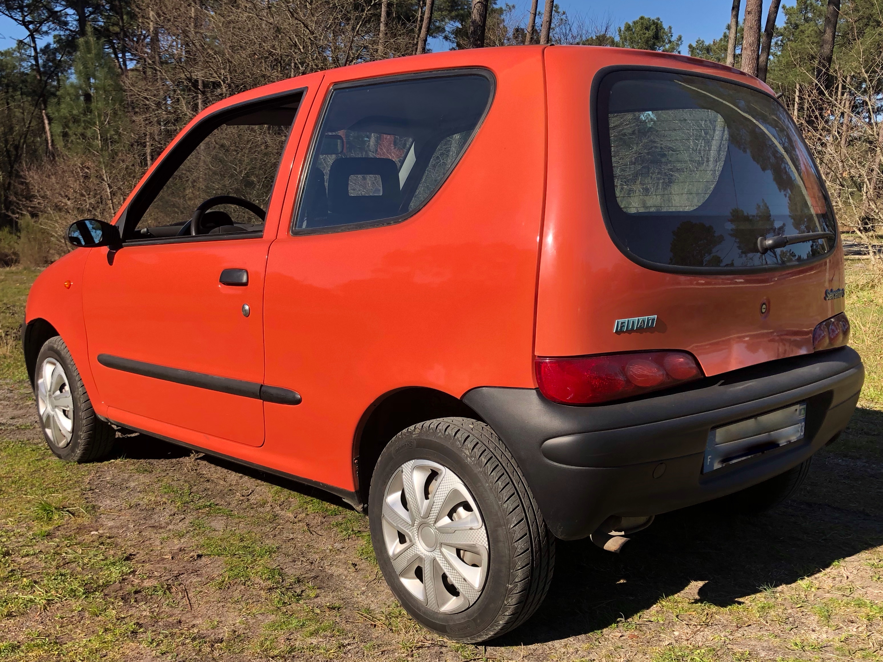 A vendre Fiat Seicento de 1998 - seconde voiture, jeune conducteur, petit budget