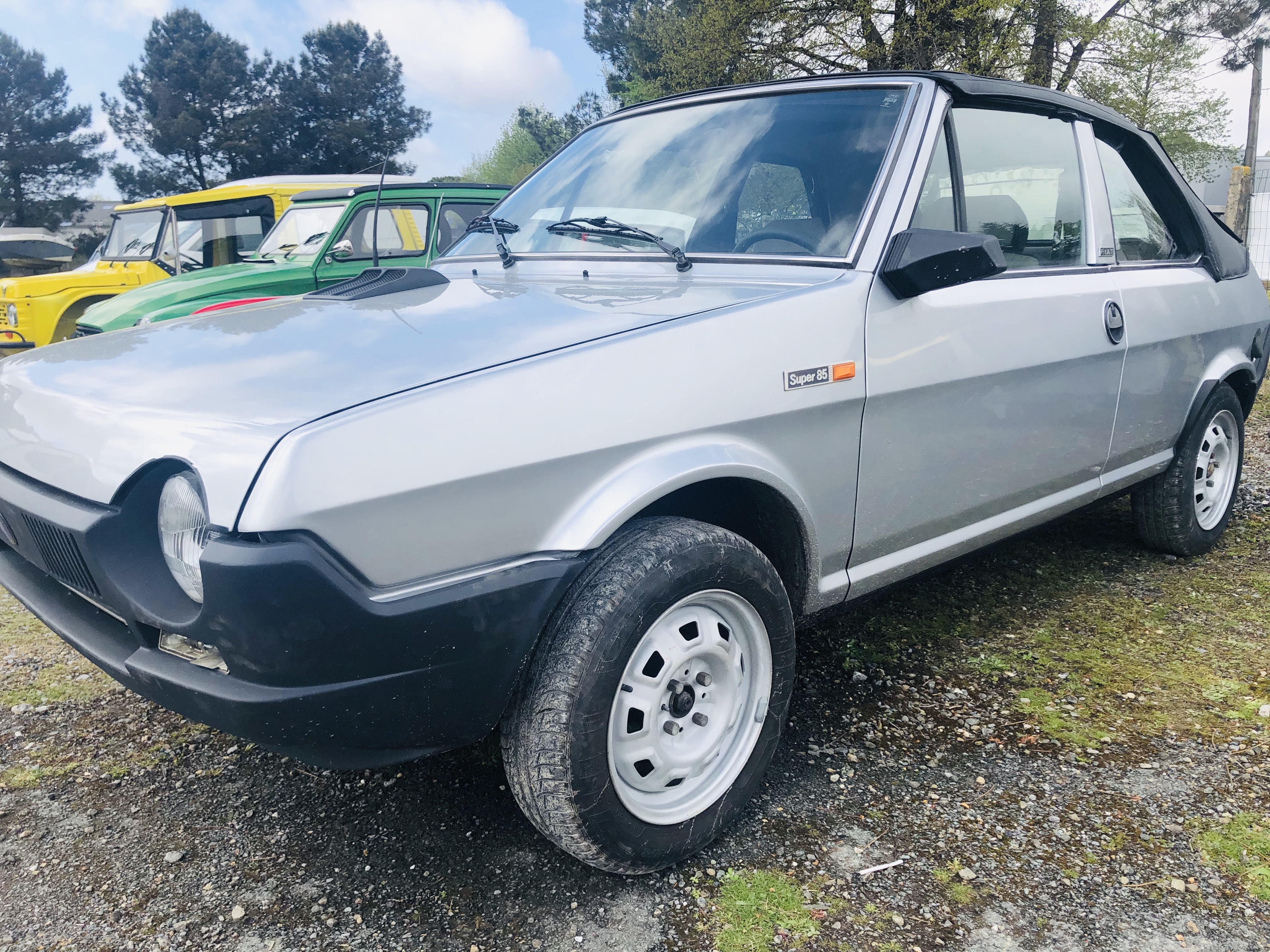A vendre Fiat ritmo 85 S décapotable à redémarrer