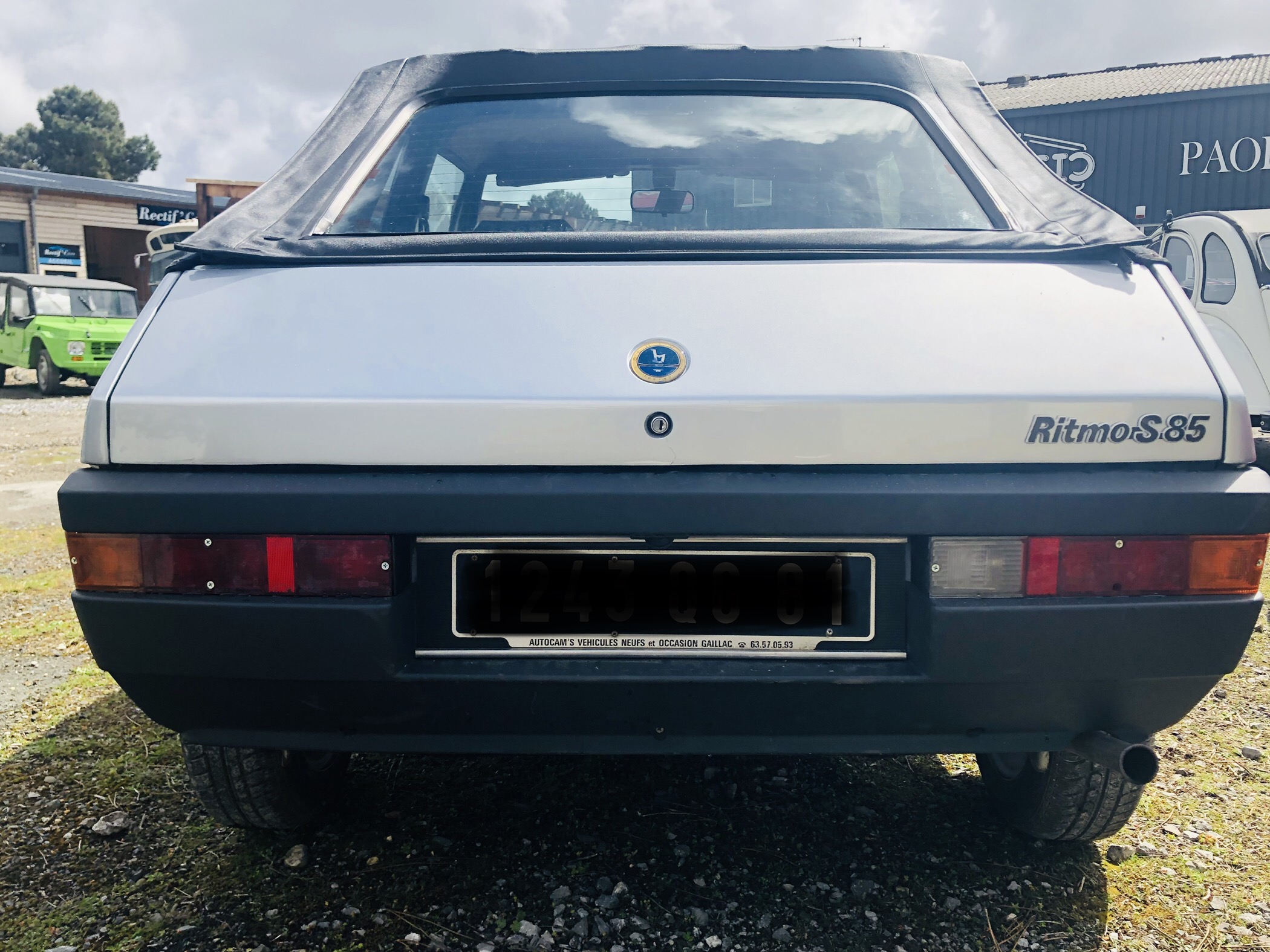 A vendre Fiat ritmo 85 S décapotable à redémarrer