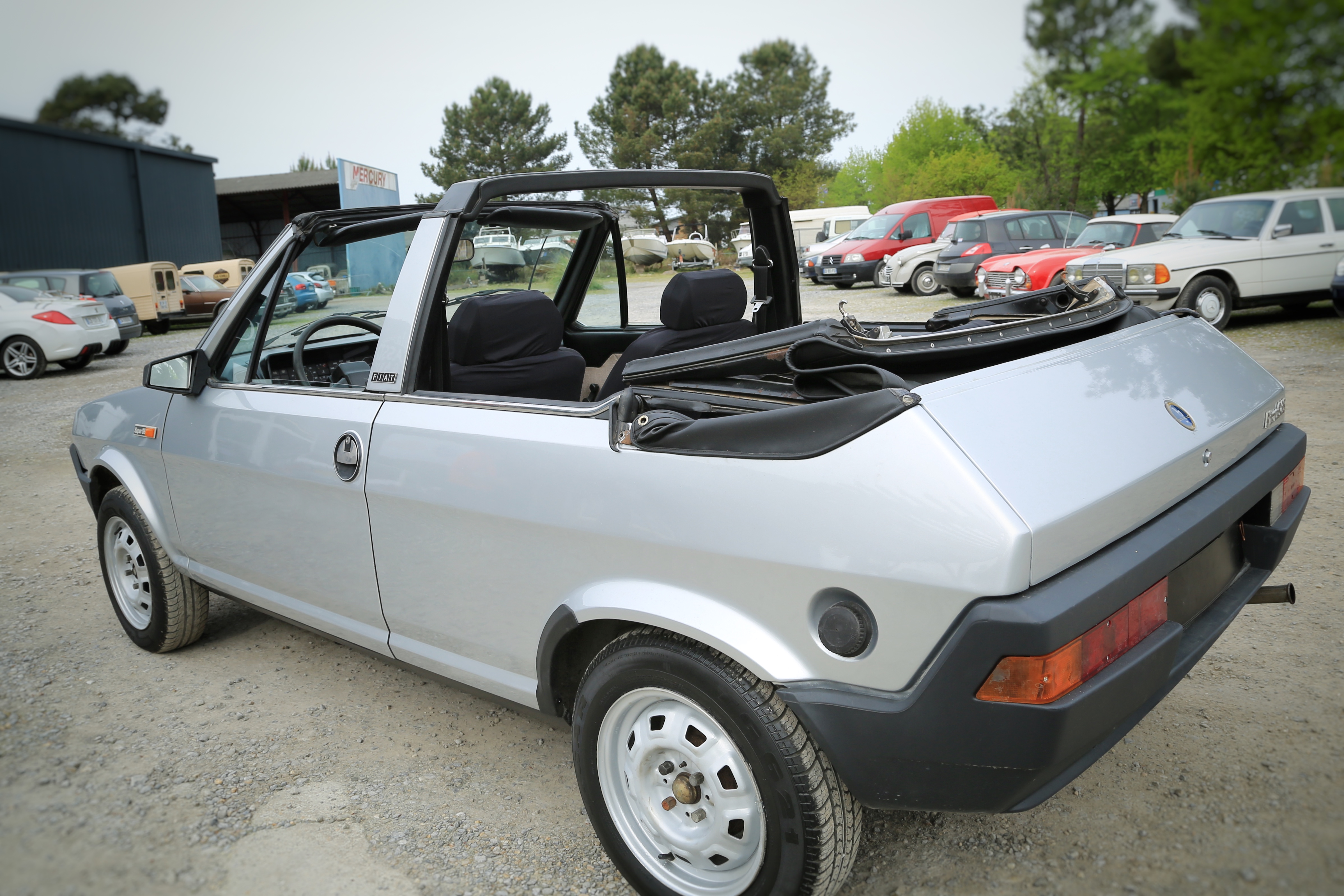 A vendre Fiat ritmo 85 S décapotable à redémarrer