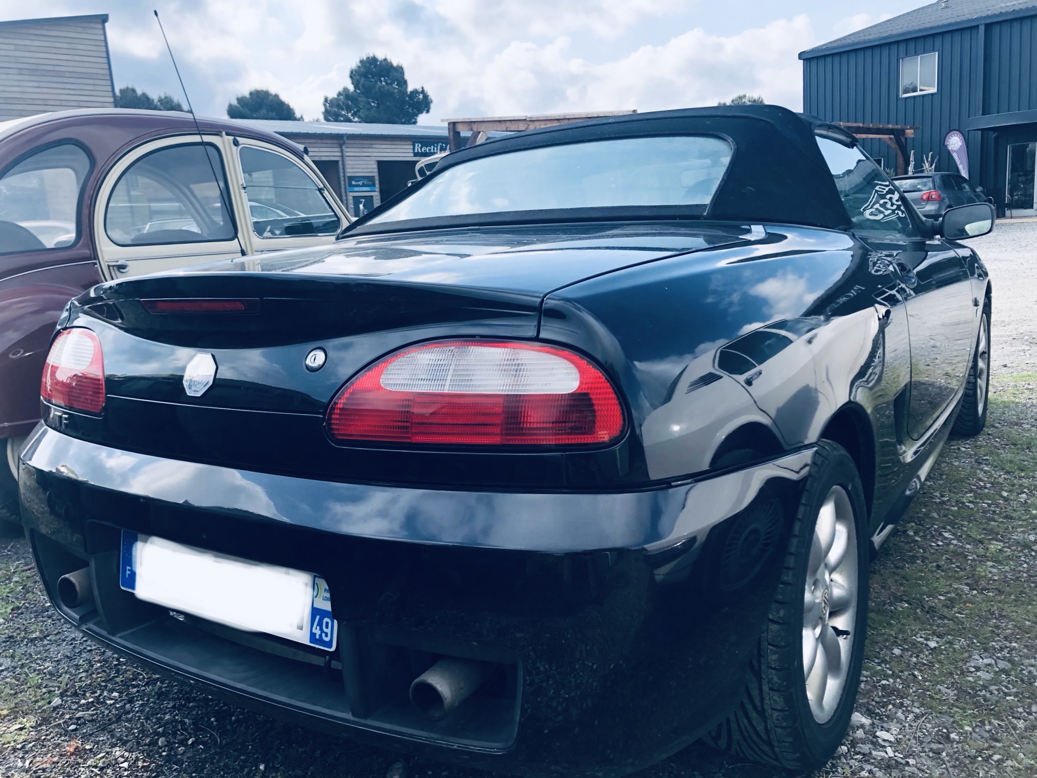 A vendre roadster cabriolet MG TF I.6 116 rhd parfait état