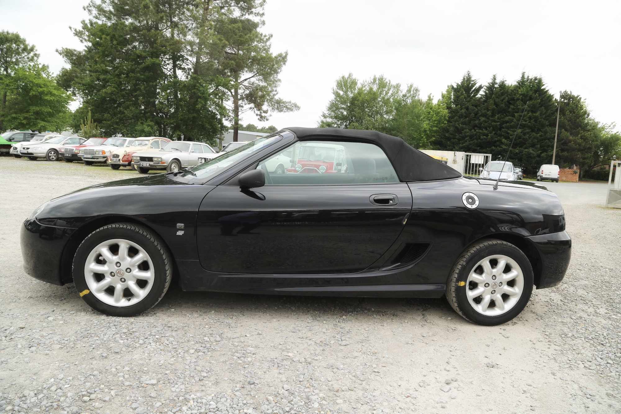 A vendre roadster cabriolet MG TF I.6 116 rhd parfait état