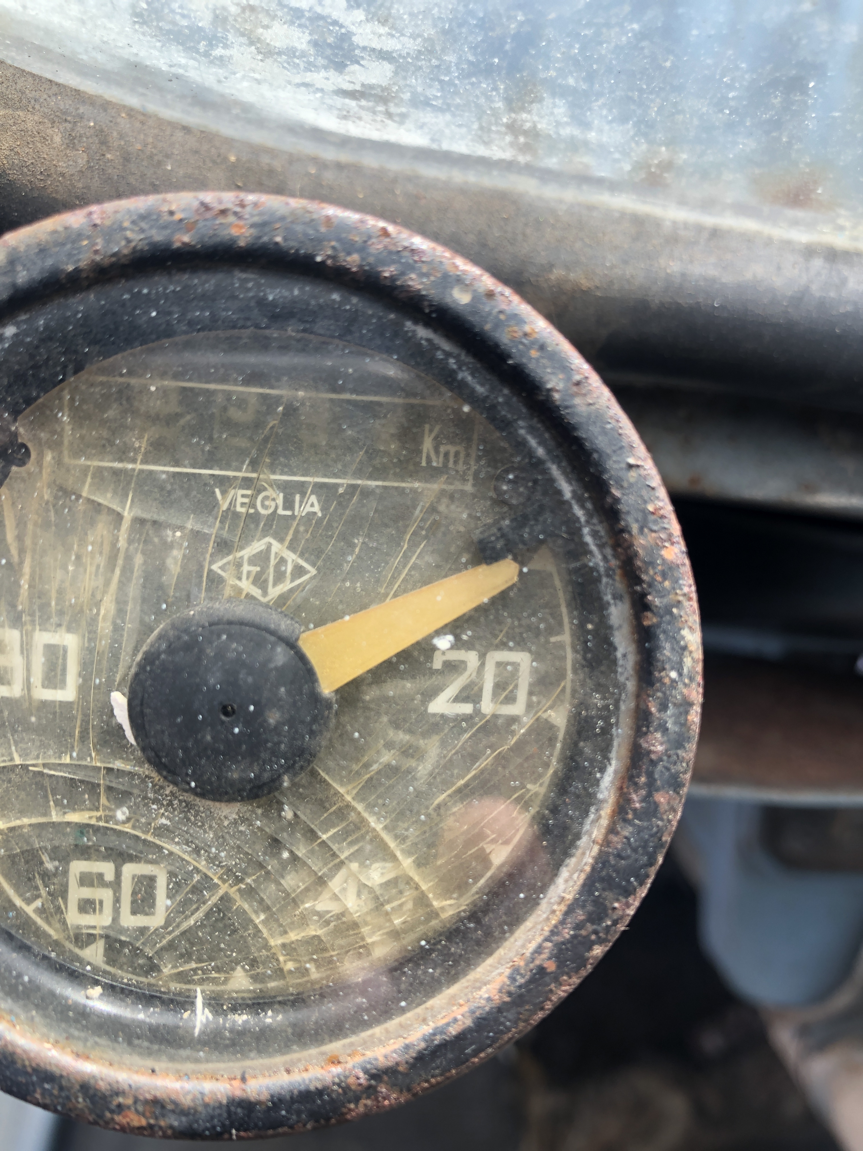 2 CV de 59 complète avec carte grise - Sortie de grange, à restaurer