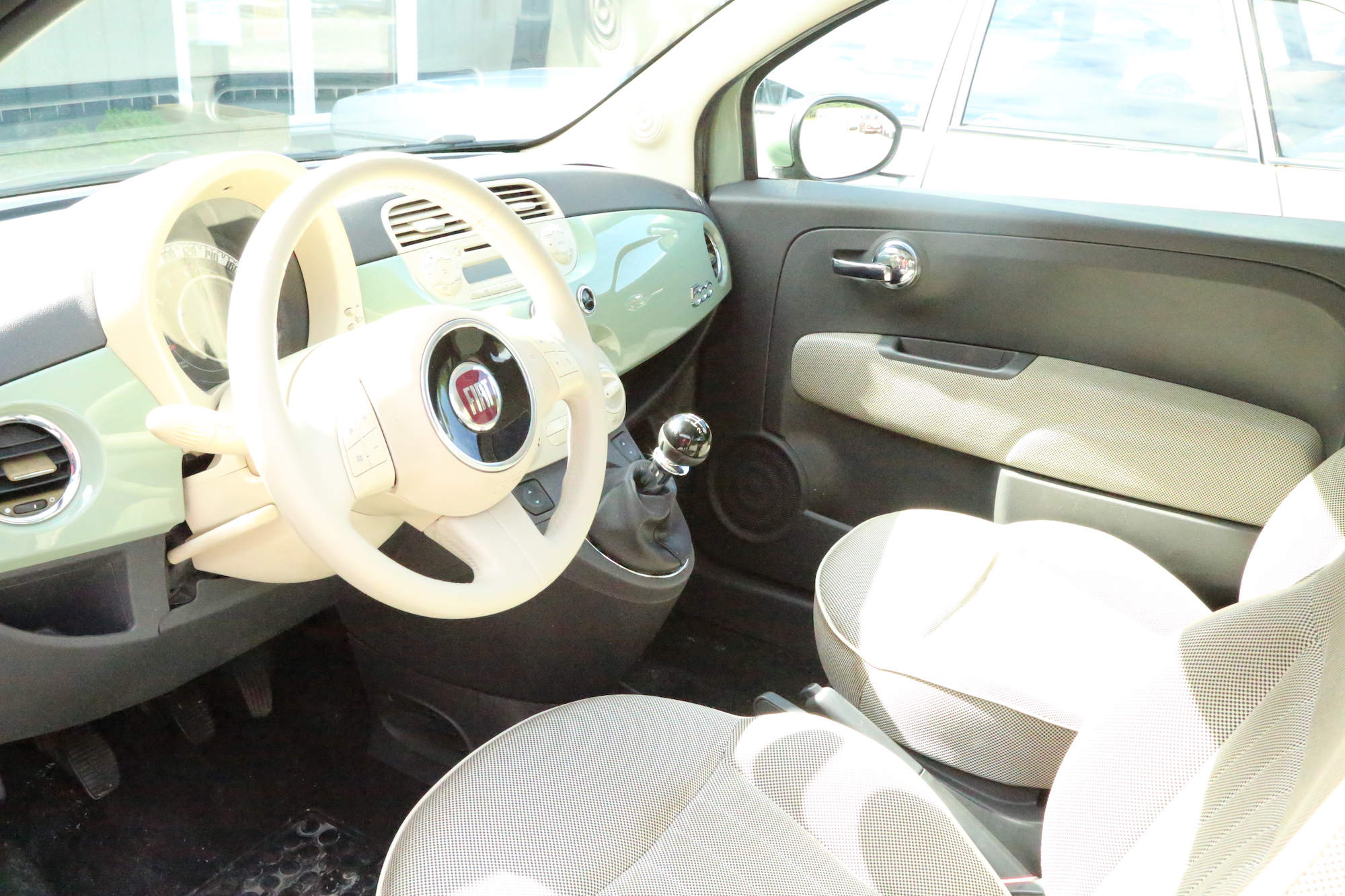 A vendre Fiat 500 1.2 Lounge de 2008 avec un CT ok et en très bel état !