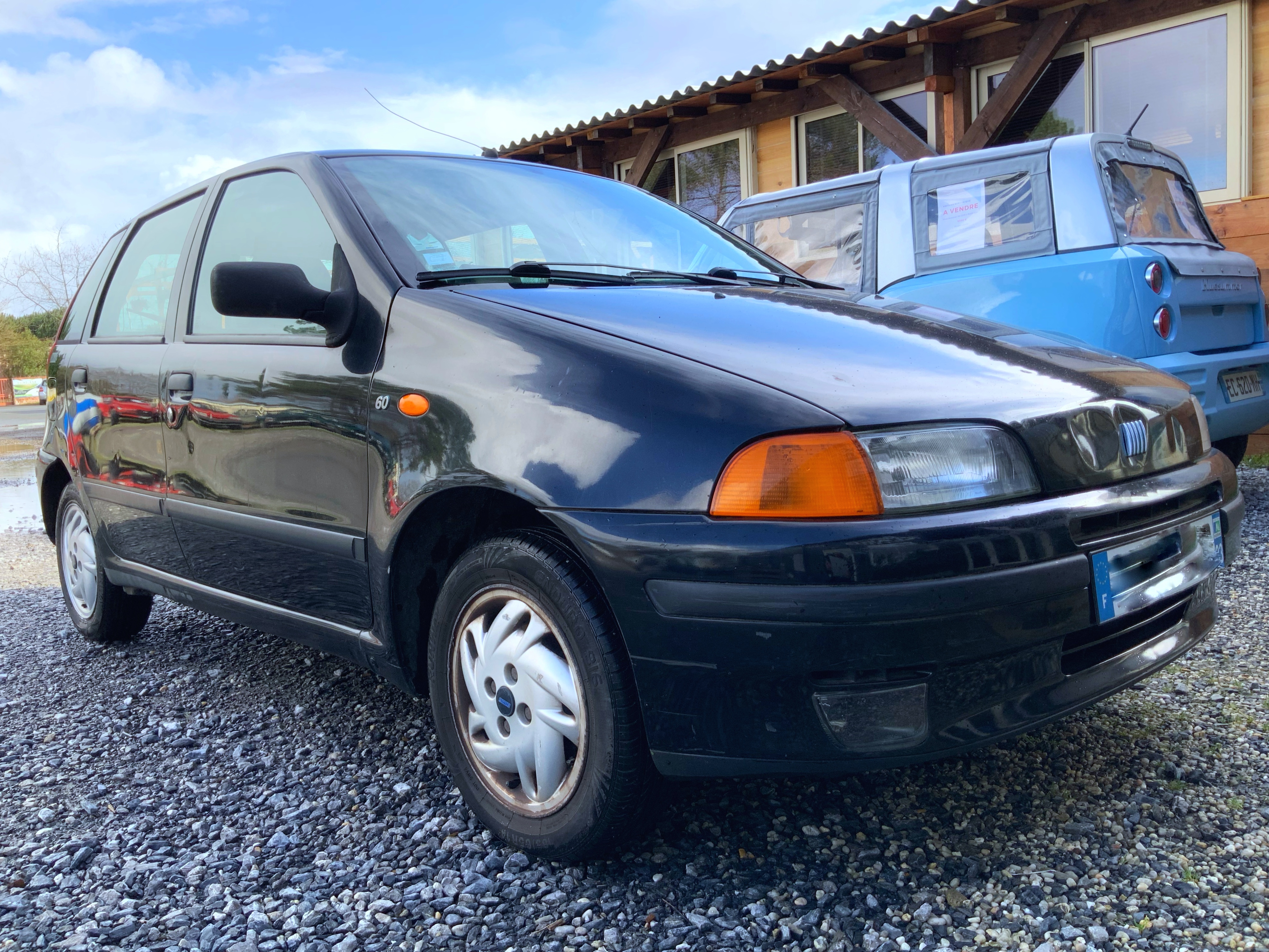 A VENDRE Fiat Punto SX 60 de 1998 CT récent ok pas cher
