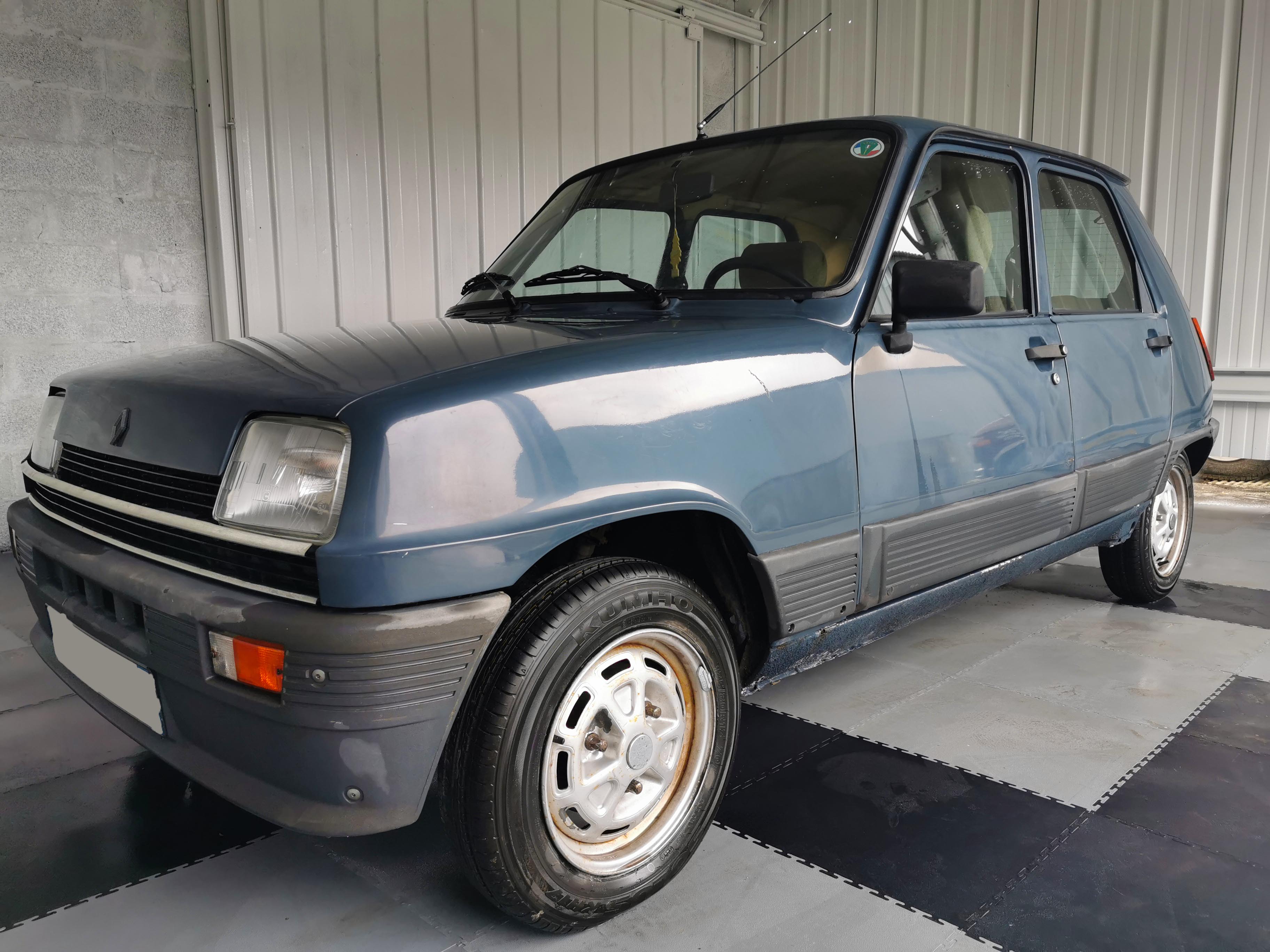 A vendre Renault R5 GTL berline 5 portes de collection (1982) peu kilométré