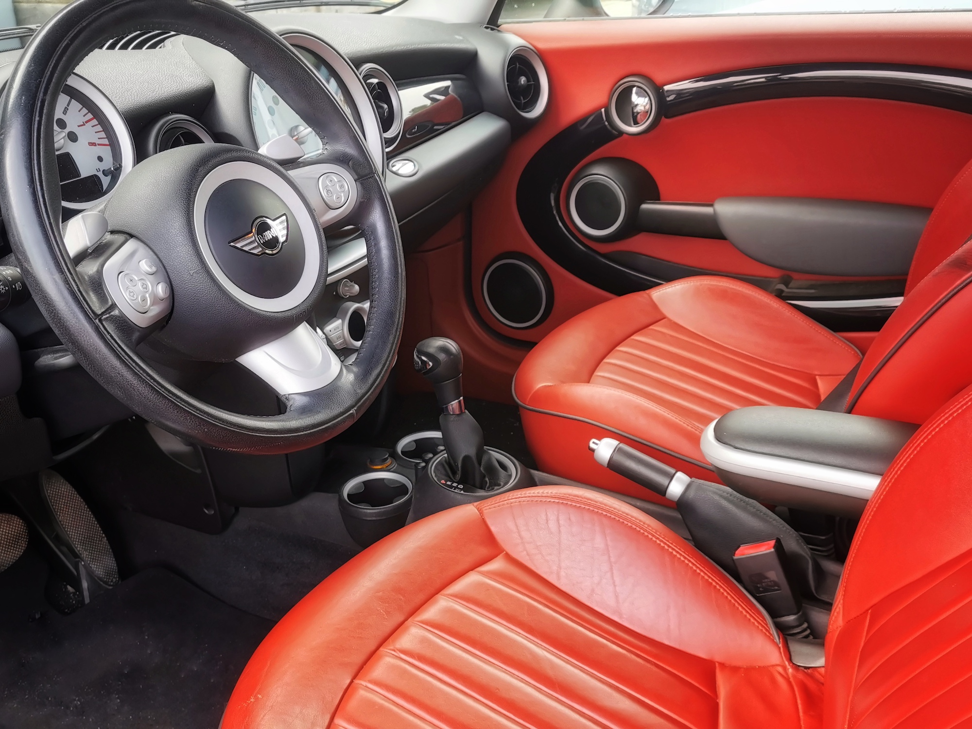 Mini Cooper 1.6i de 2010 - 120 cv - Boite auto.