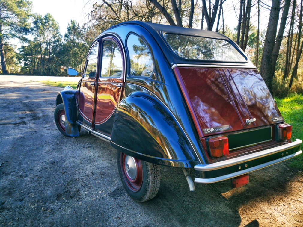 Rare 2cv Charleston rouge et noire 1ère main et patine d'origine