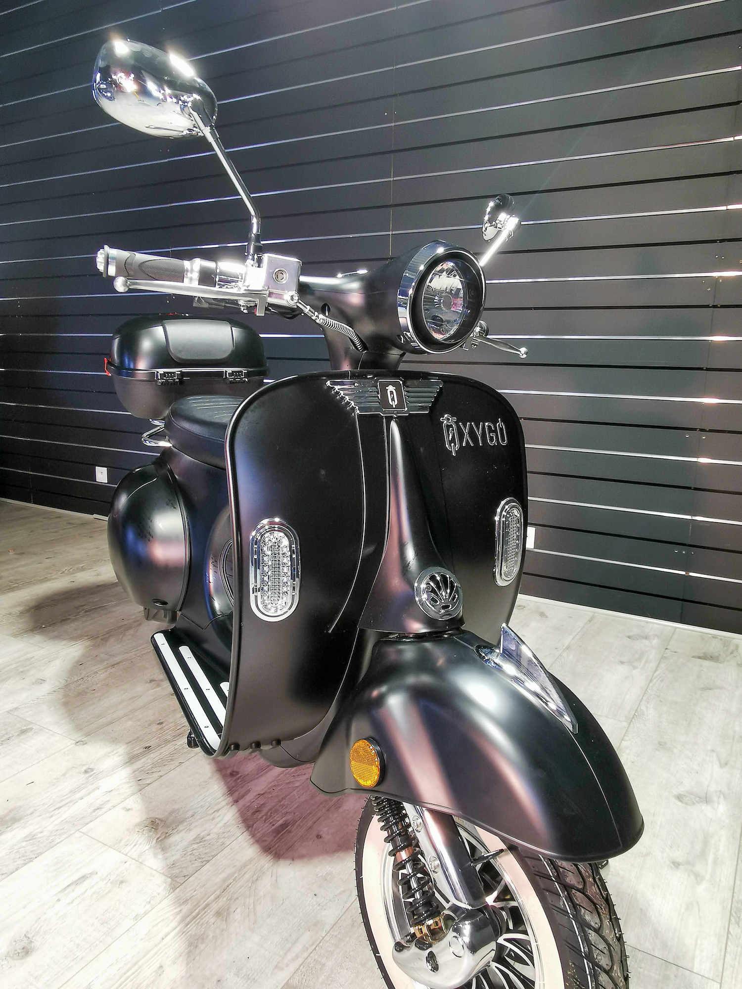 Scooter électrique 50 : Tango d' Oxygo NOIR MAT