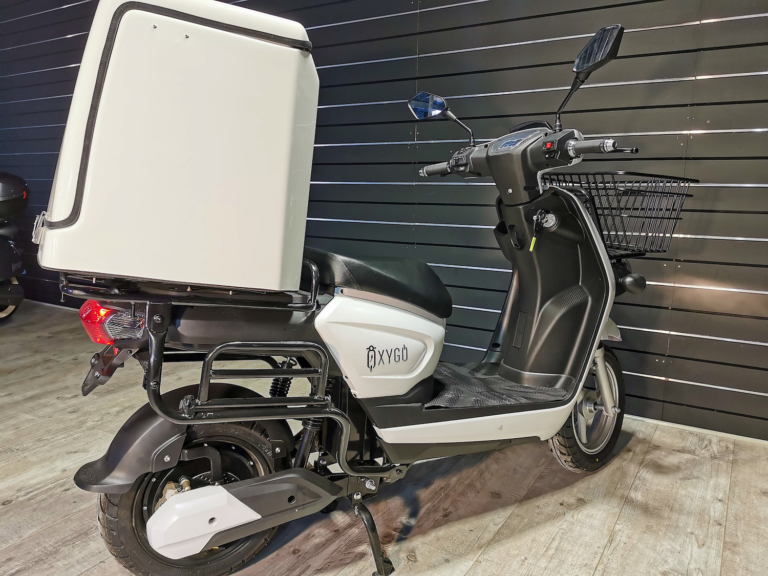Scooter électrique 50 : CarGo d' Oxygo pour les pros