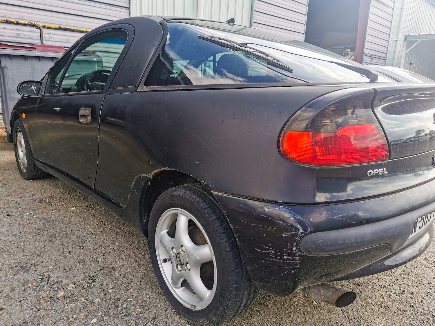 A VENDRE Opel Tigra de 1997 à rénover