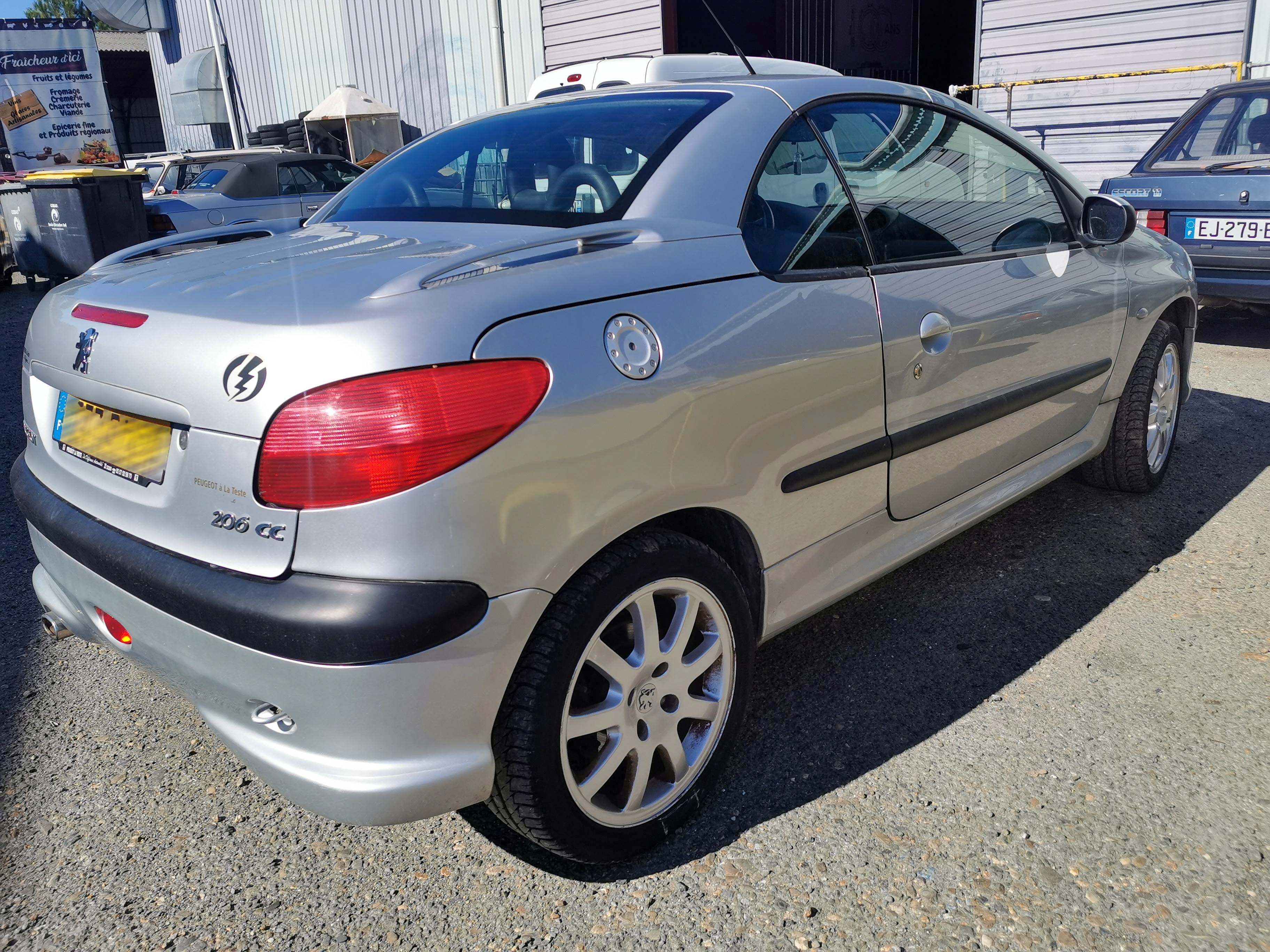 A VENDRE Peugeot 206 CC cabriolet 2.0i 16S révisée