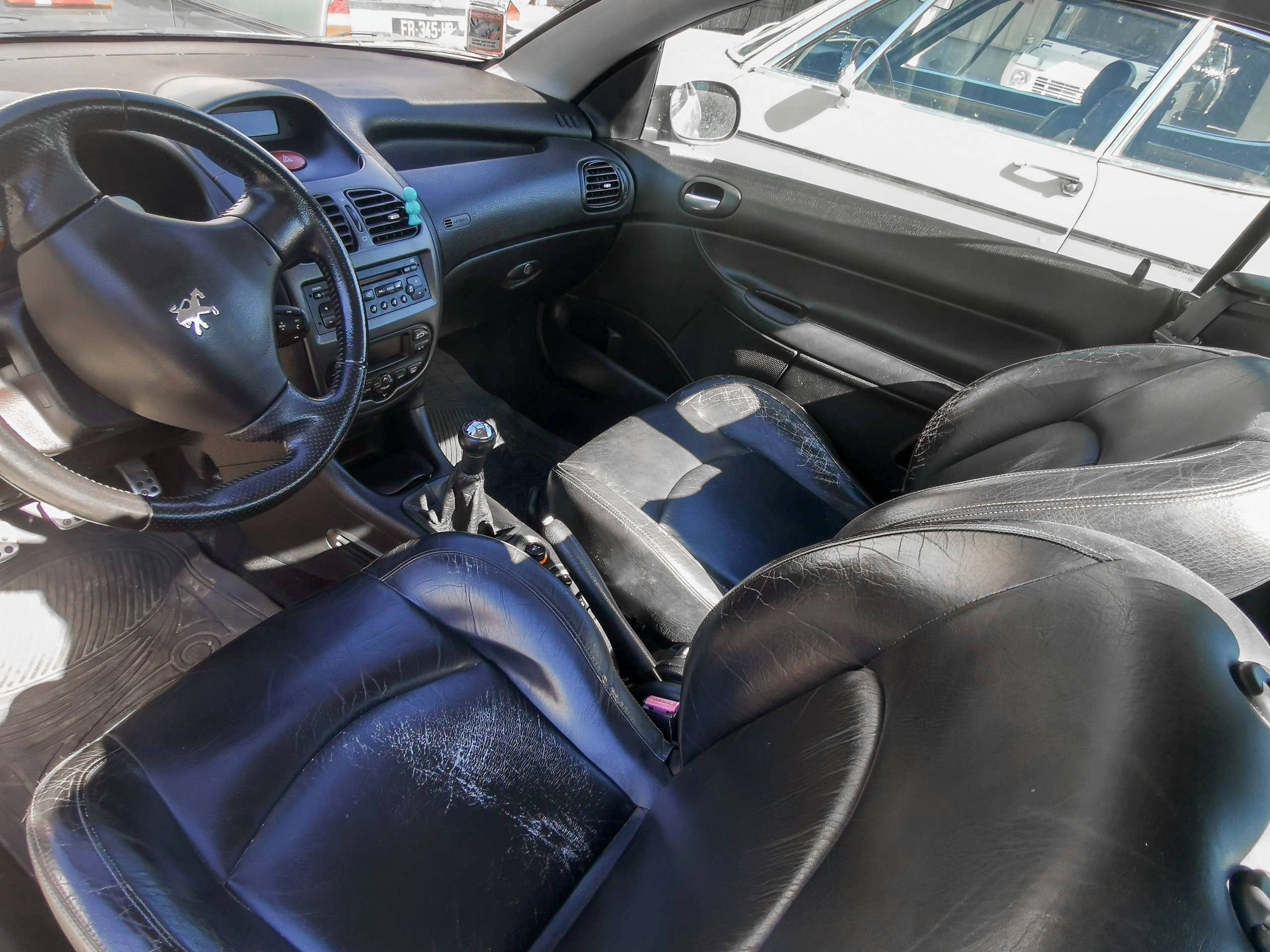 A VENDRE Peugeot 206 CC cabriolet 2.0i 16S révisée