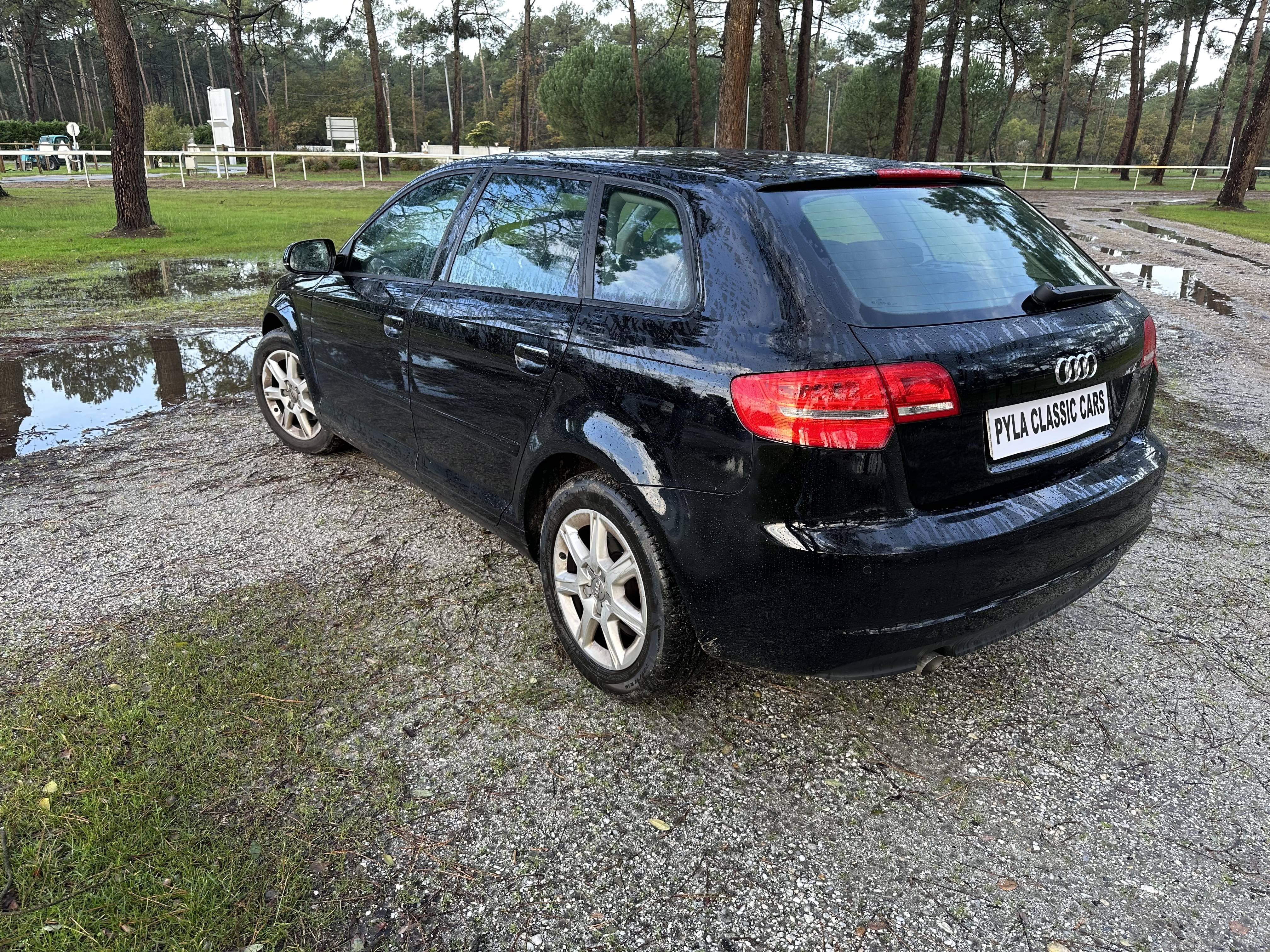 Audi A3 SPORTBACK 1,6 TDI 105 CH 1ère main 139200 KMS CT PARFAIT à 8800 euros.