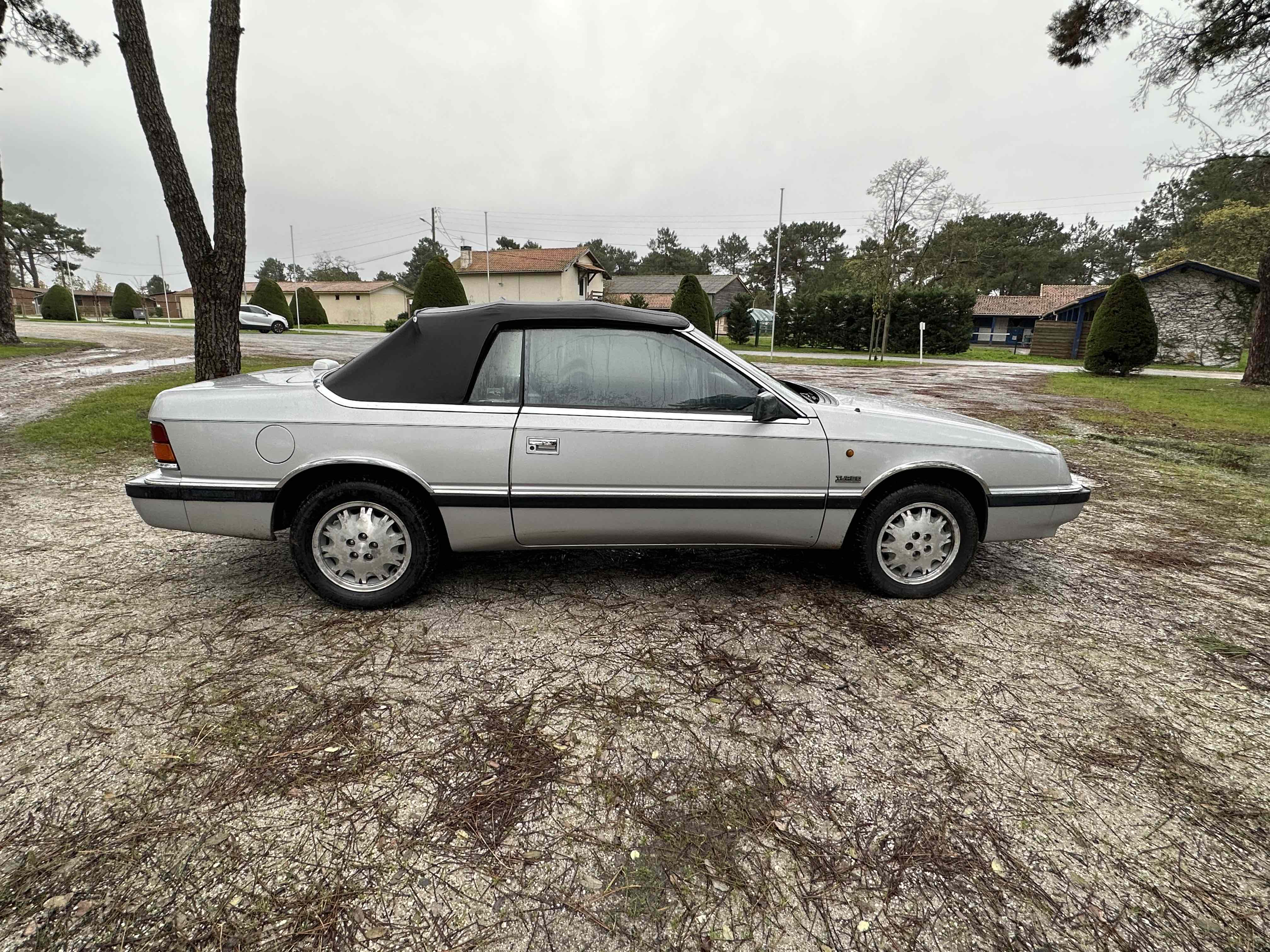 Chrysler Le Baron cabriolet de 1989 en 2L5 Turbo 152 CV boite auto CT OK 56000KMS 6500 euros