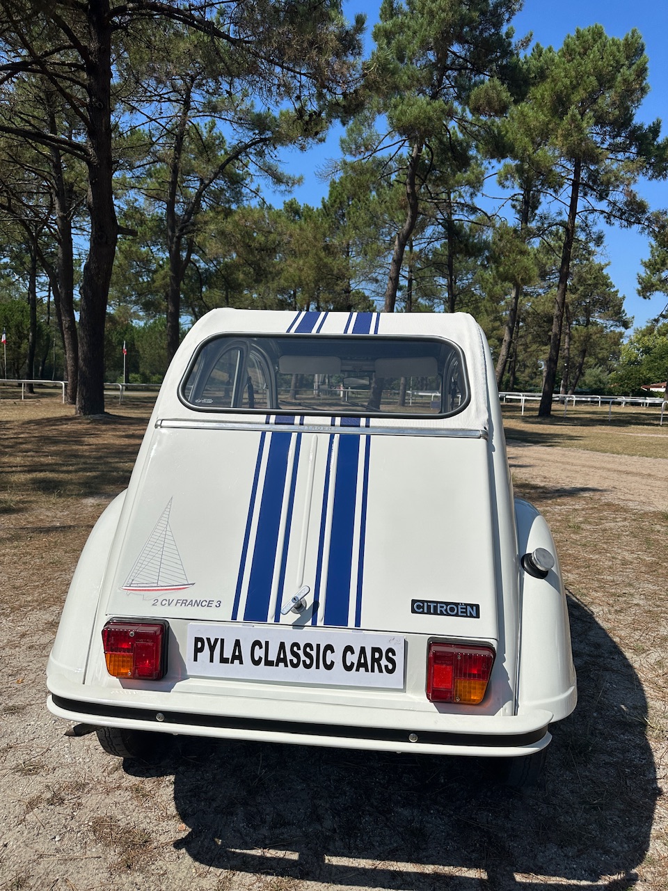 À vendre 2 cv style France 3