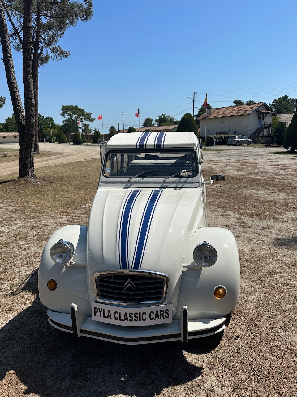 À vendre 2 cv style France 3