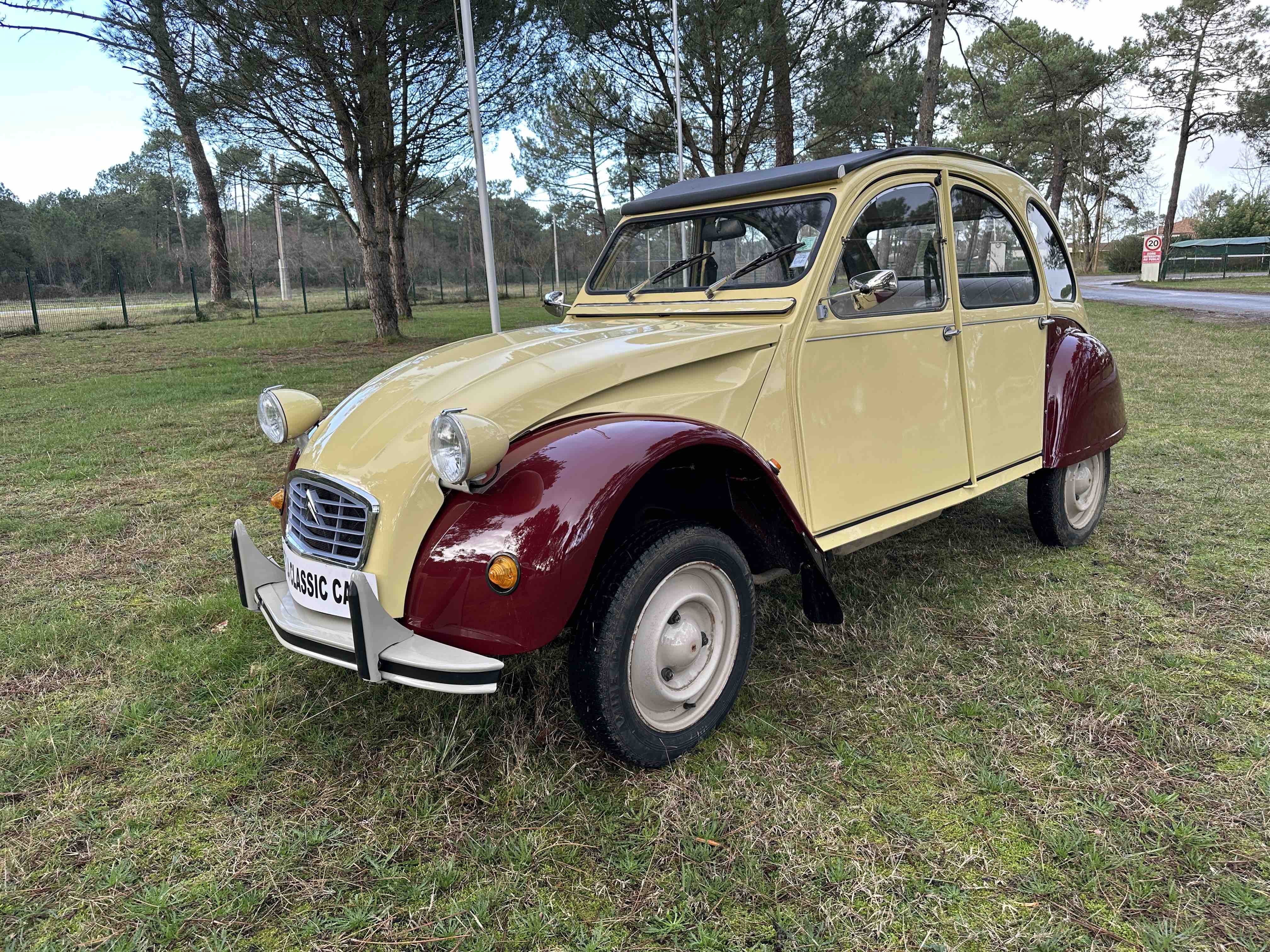 Citroën 2CV Dolly anglaise de 1985