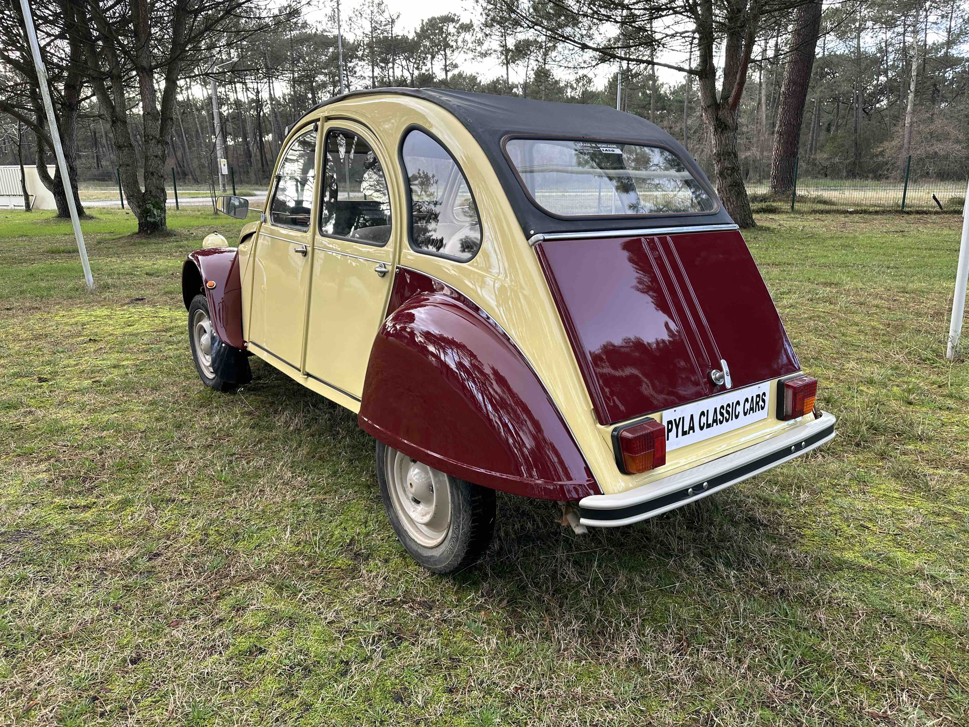 Citroën 2CV Dolly anglaise de 1985