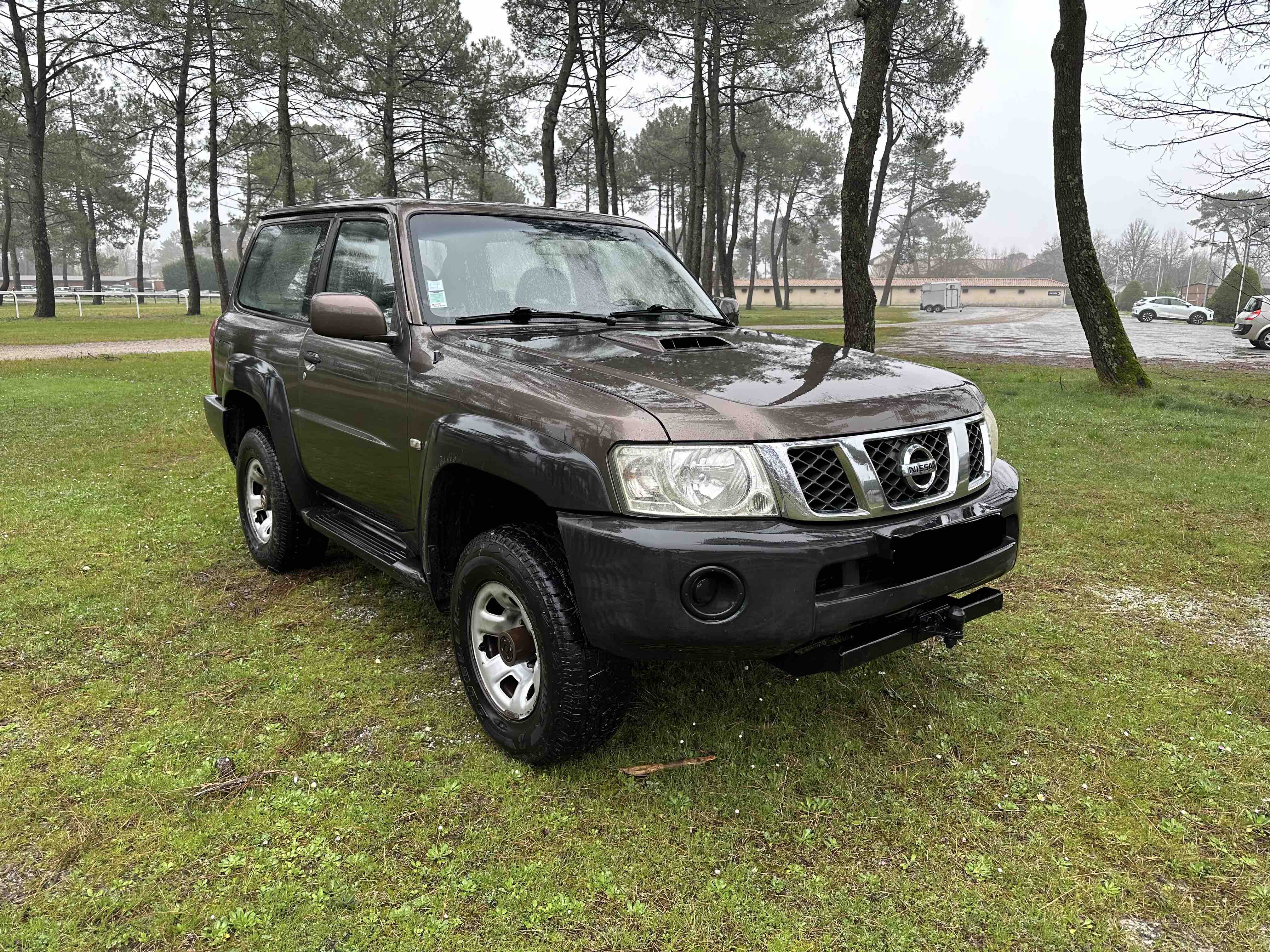 À vendre 4x4 Patrol Nissan diesel 3.0 de 2005 entretenu et peu de km