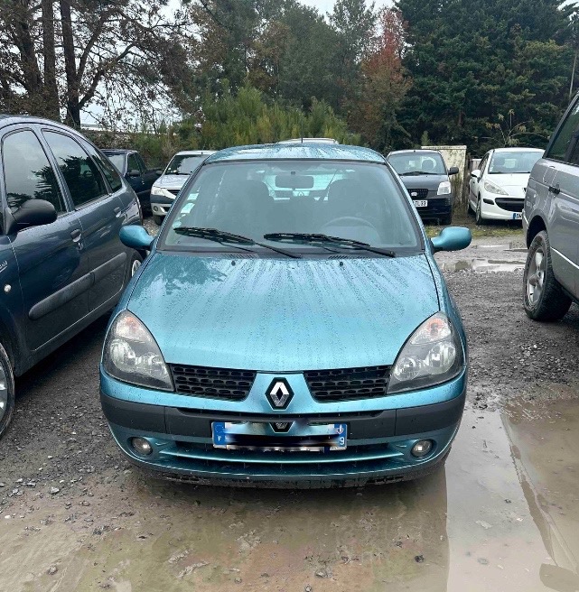 Renault Clio 2 Phase 2 1L5 DCI 82 CV