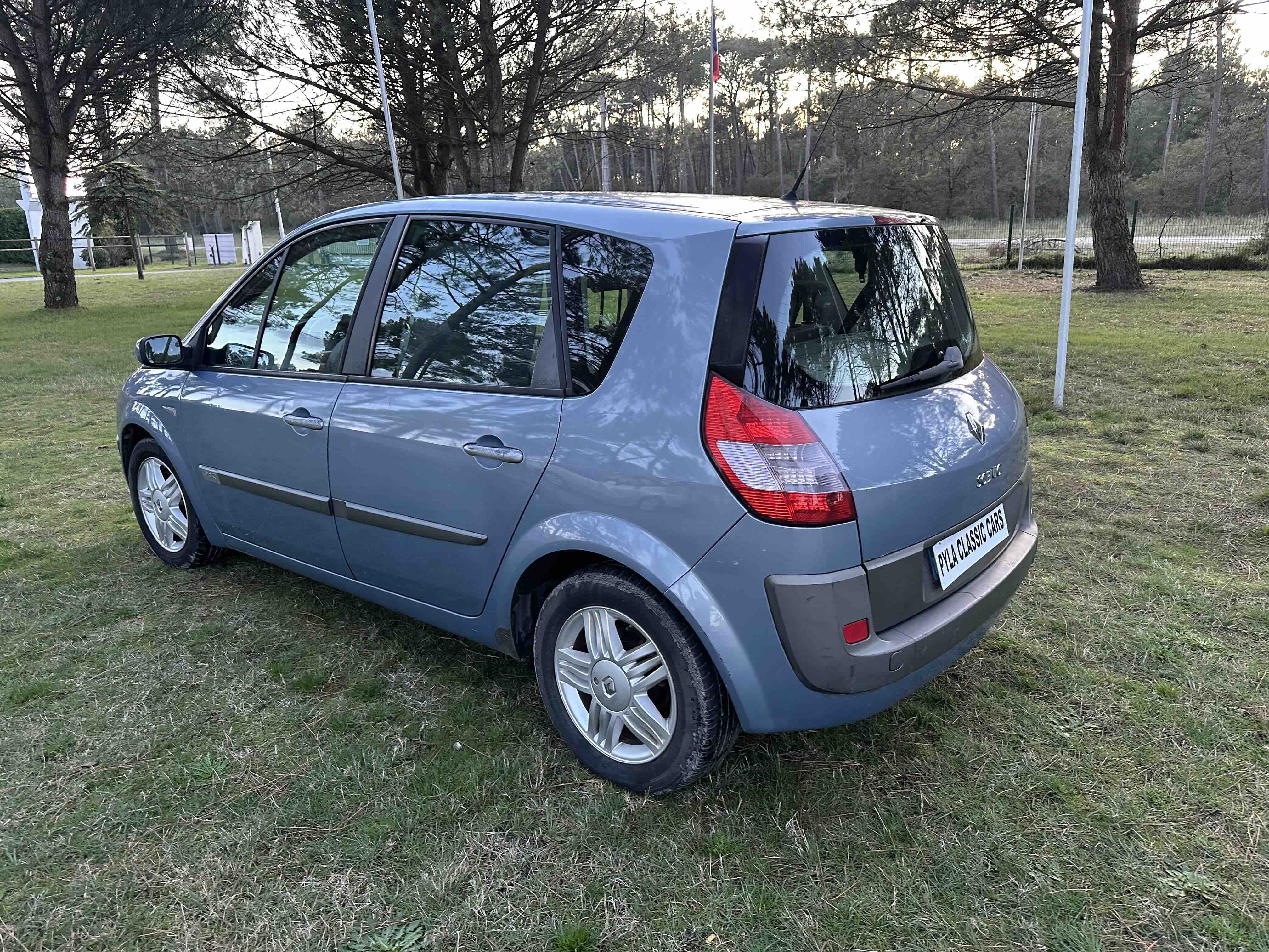RENAULT Scenic 1,9 DCI turbo