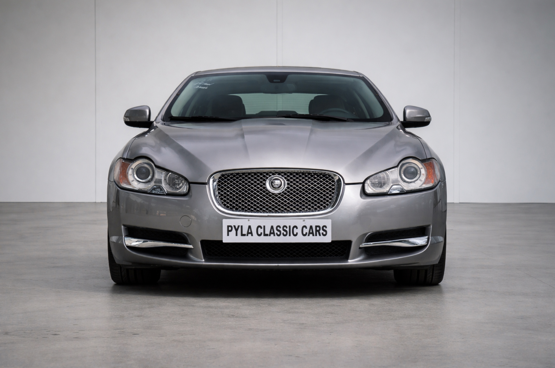 JAGUAR XF 2L7 V6 BI-TURBO | A vendre en parfait état (entretenue, révisée et garantie)