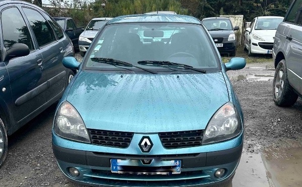 Renault Clio 2 Phase 2 1L5 DCI 82 CV