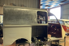 Restauration 2cv fourgonnette AZU EDF GDF export panneau droit