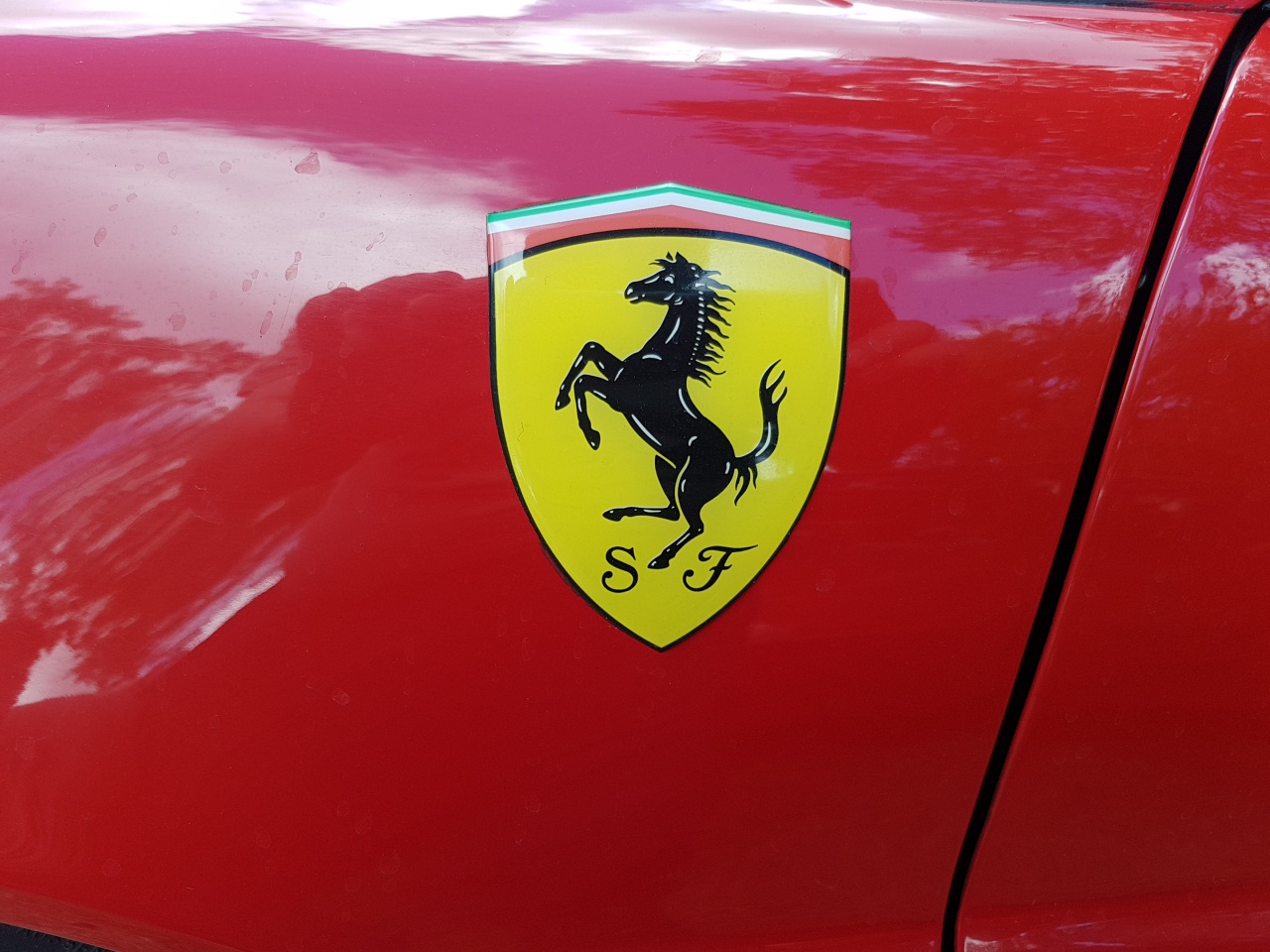 Logo ferrari