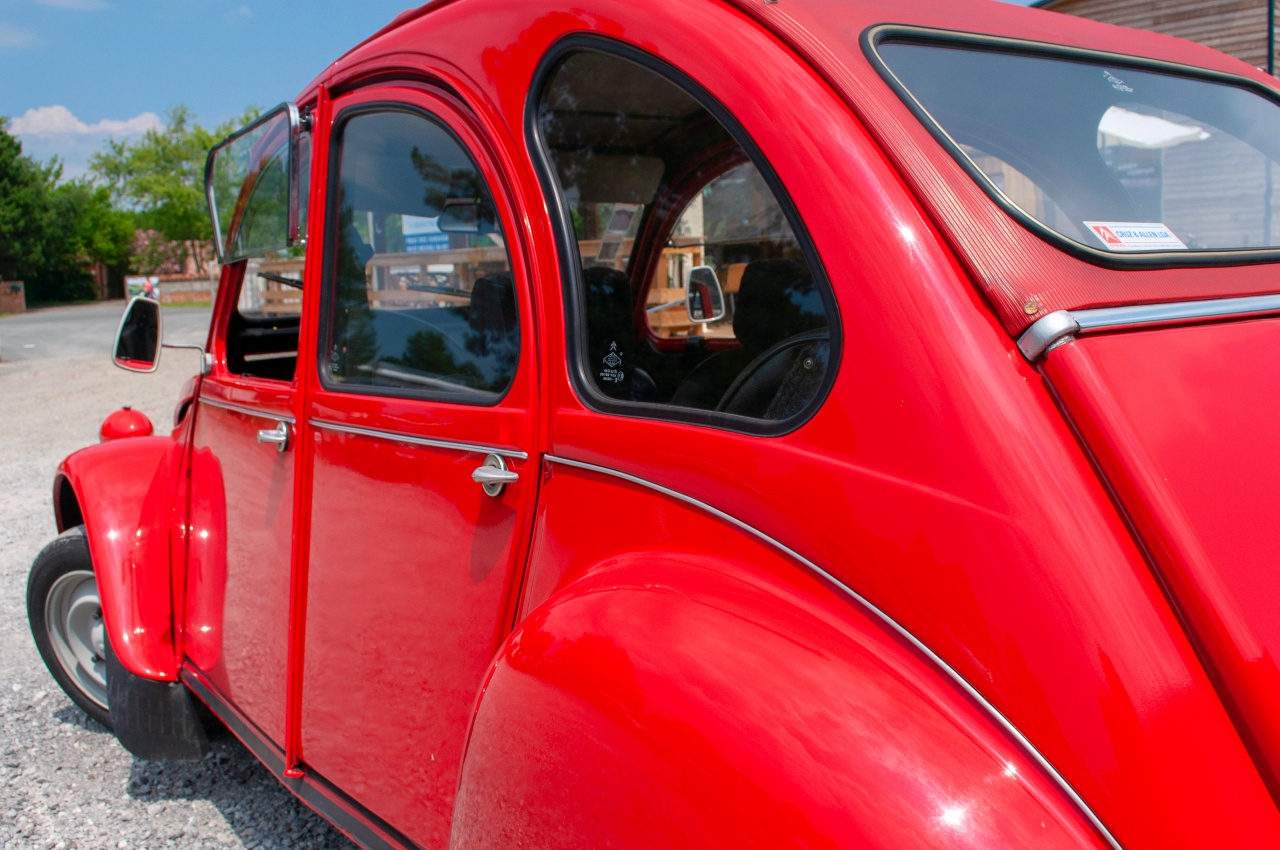3/4 arrière gauche 2cv6
